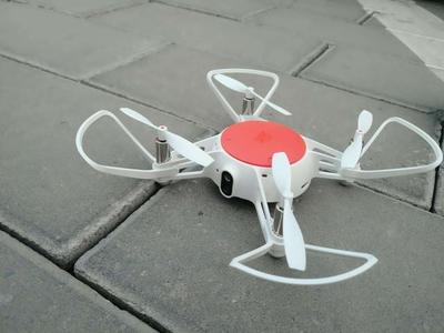 年轻人的第一架无人机？米兔遥控小飞机深度评测